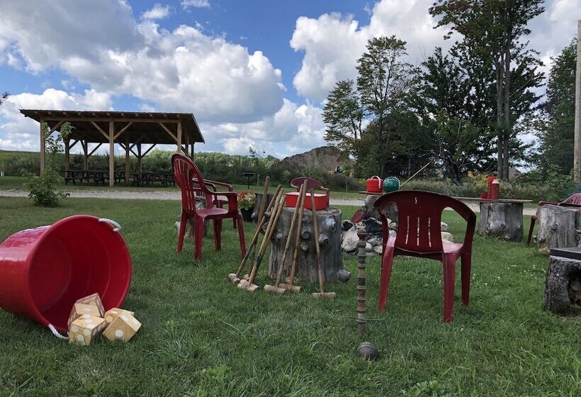 Mackinaw Timbers Cabins