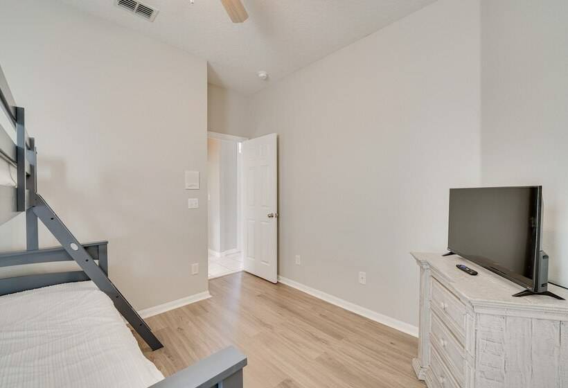 Near Golf Courses: Modern Davenport Home W/ Pool