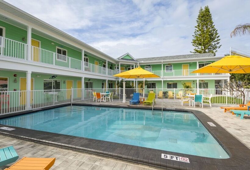 فندق على الطريق The Lofts At St Pete Beach