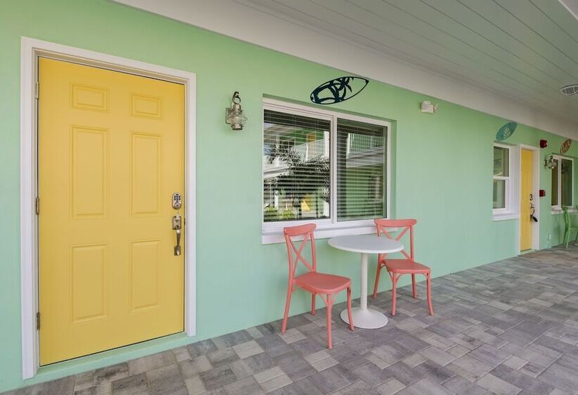 فندق على الطريق The Lofts At St Pete Beach