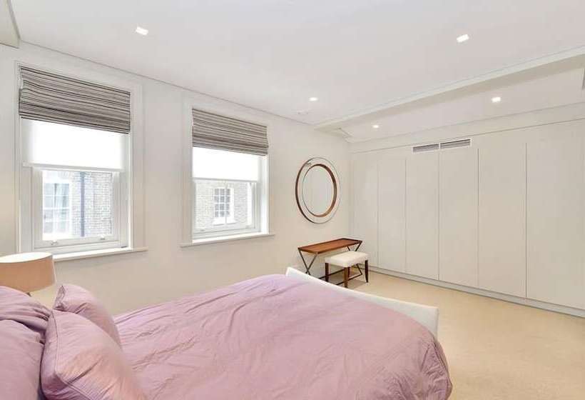 اقامتگاه Charming 3 Bed House In London