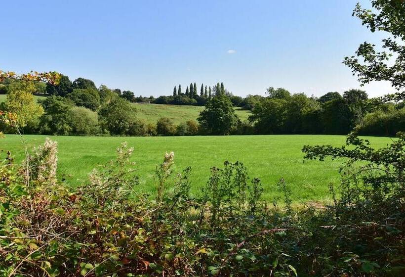 דירת נופש Amazing 100 Year Old Church Rectory