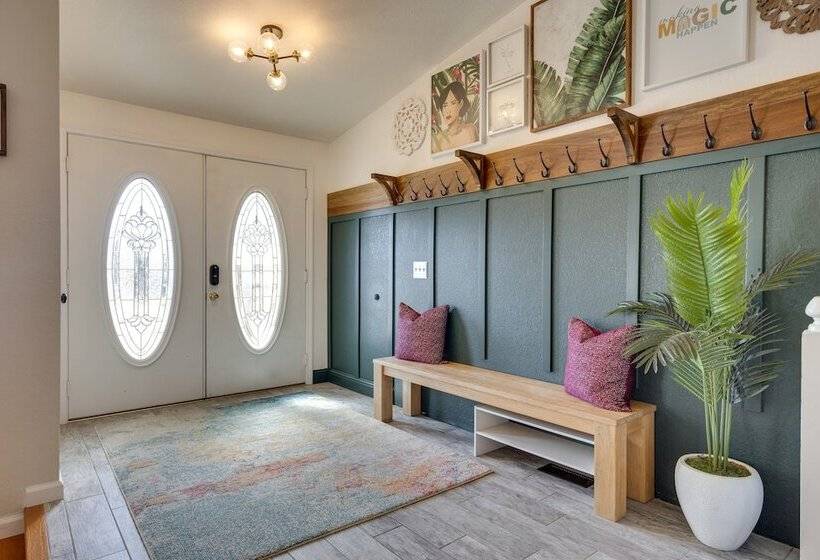 Spacious Colorado Springs Home With Fire Pit!