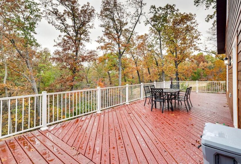 Spacious + Serene Camdenton Home W/ Hot Tub!