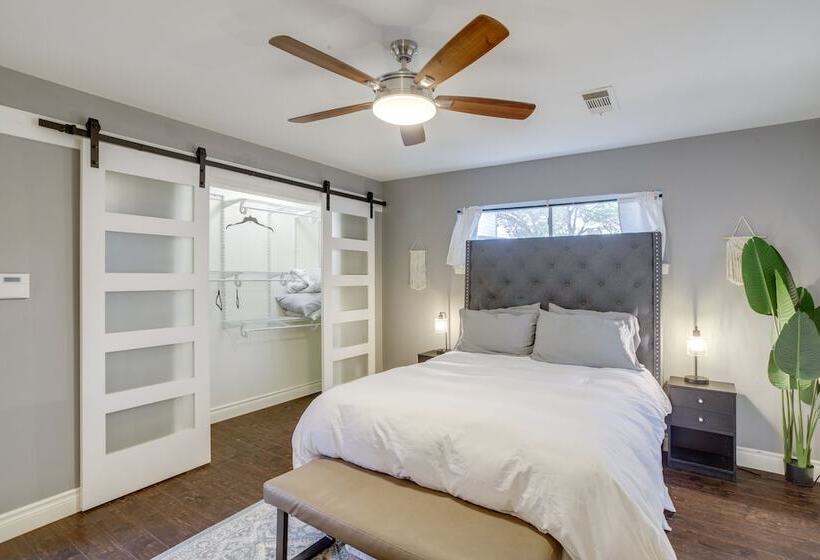 Houston Home W/ Patio ~ 14 Mi To Downtown!