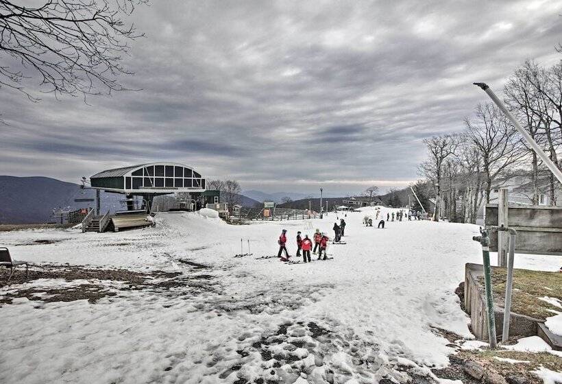 Wintergreen Resort Home: Close To Slopes & Trails