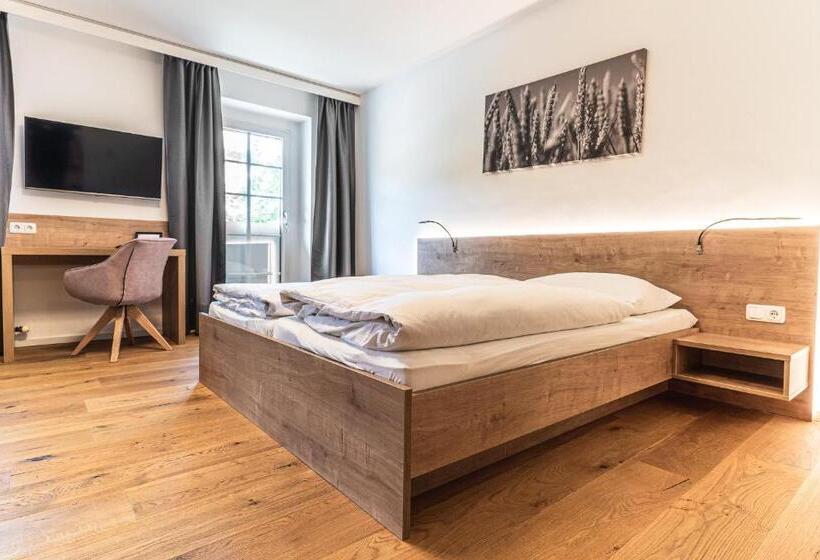 ユースホステル Gasthof Fischer Dörnbach