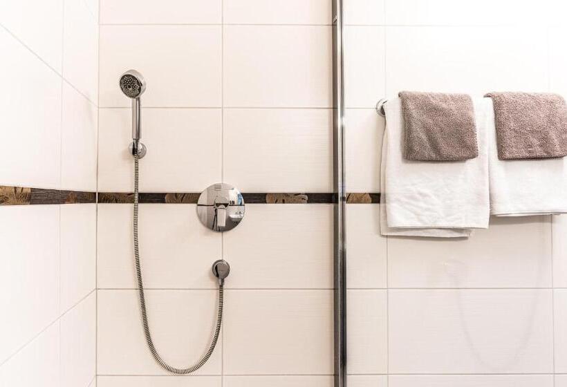 ユースホステル Gasthof Fischer Dörnbach