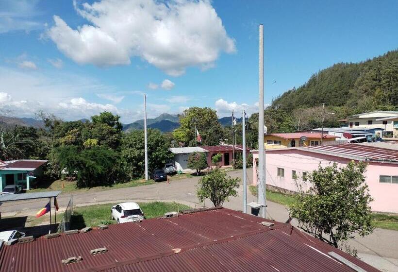 הוסטל Hostal Buena Esperanza El Copé De La Pintada