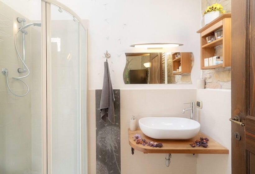 여관 Agriturismo La Grotta Dei Folletti