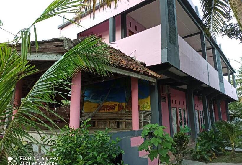 فندق Sunset Beach Labuhan Jukung