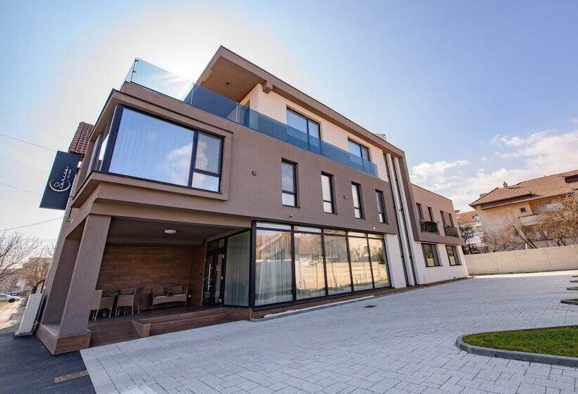 هتل Vila Sarisa