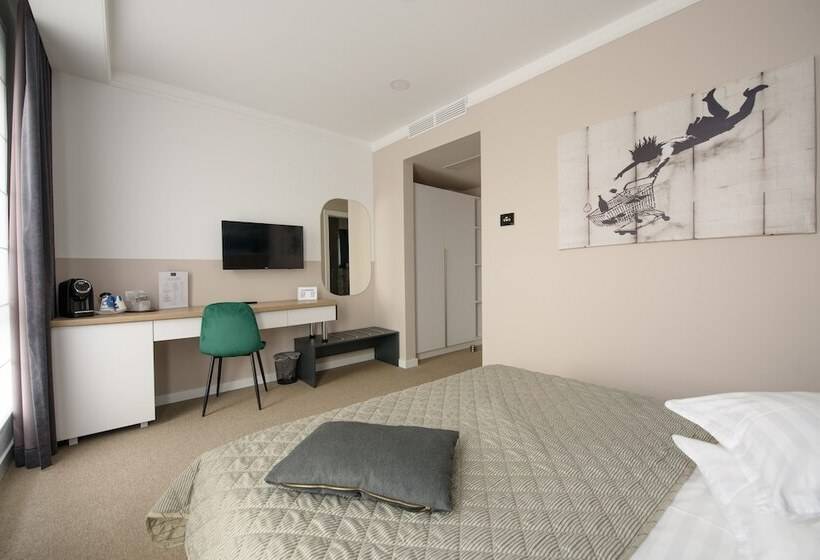 هتل Vila Sarisa