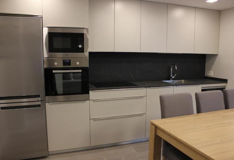 פנסיון Apartamento Sanguesa