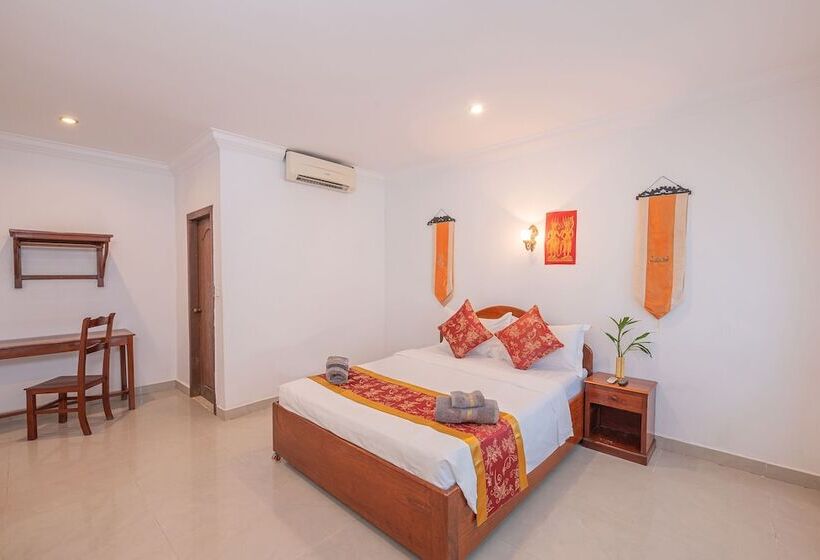 פנסיון Lotus Bleu Guest House