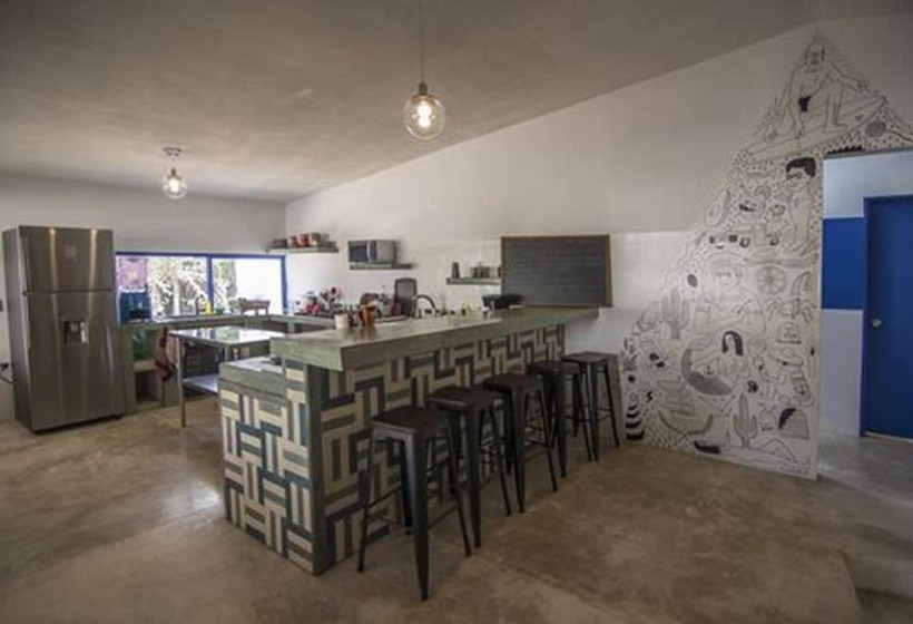 Todos Santos Hostel