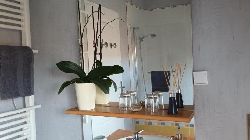 مبيت وإفطار La Maison Des Poulains