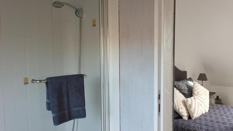 مبيت وإفطار La Maison Des Poulains