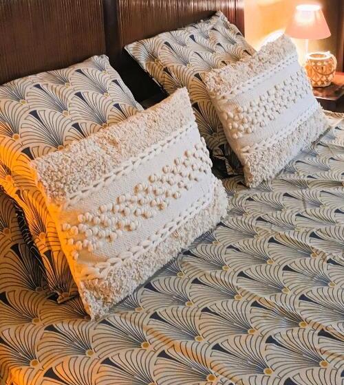 مبيت وإفطار La Maison Des Poulains