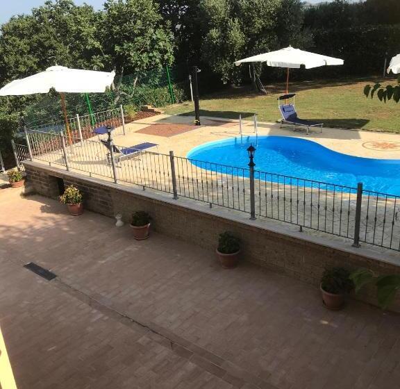 فندق Agriturismo Cerquatonda