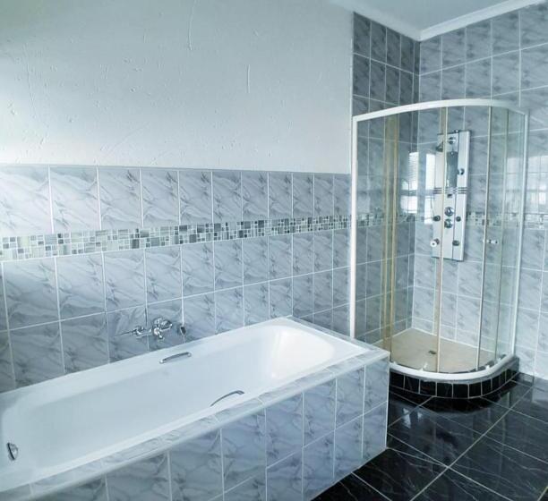 Pension Azalea Lodge