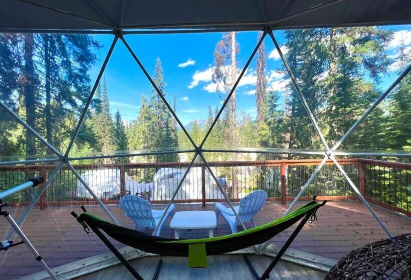 Triple G’s Resort   Geodome 9