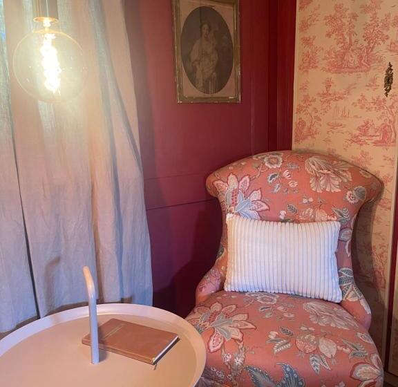 住宿加早餐  Bed,beet&breakfast „ds Aute Pfarrhuus“
