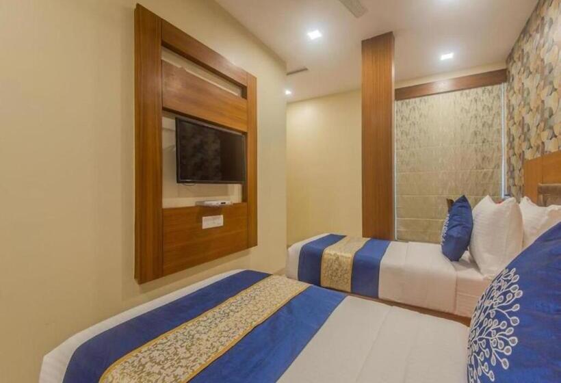 فندق Arton Regency Near Terminal 2 Airport