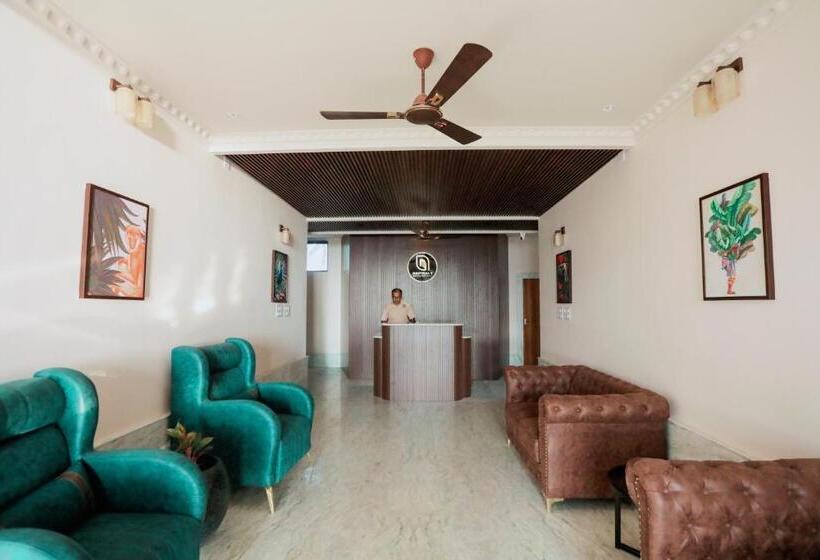 酒店 Nautical 9 Beach Retreat