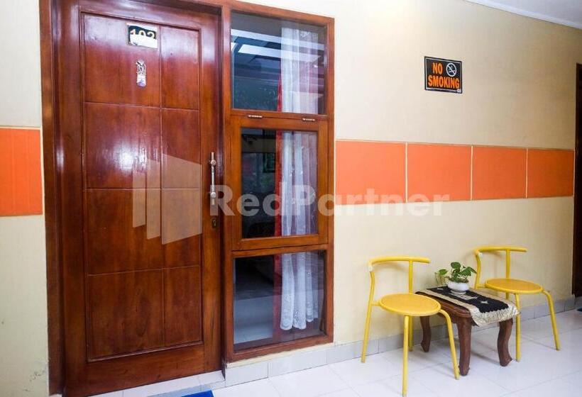 هتل Ndalem Pundhi Maguwoharjo Redpartner