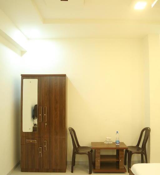 ホテル Rudraksh Nagthane