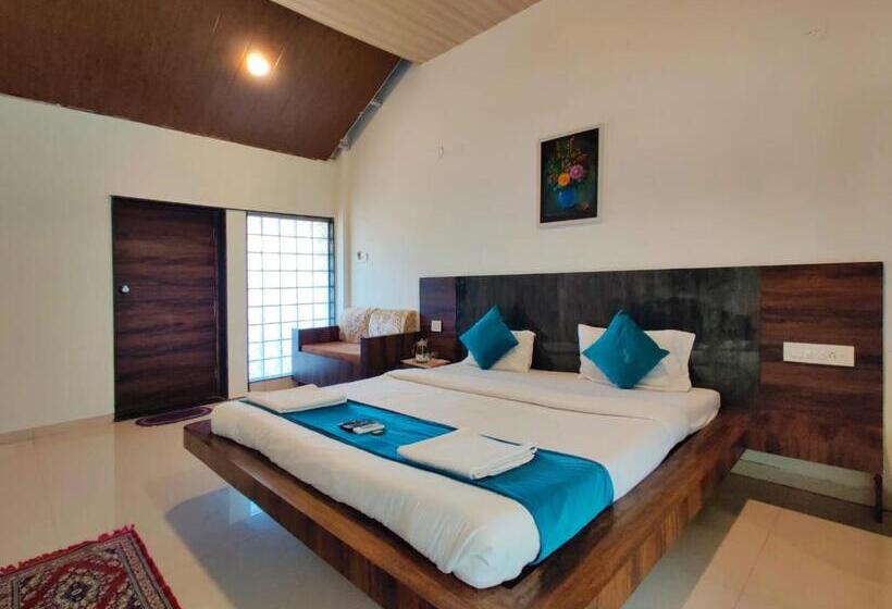 فندق Strawberry Land Resort