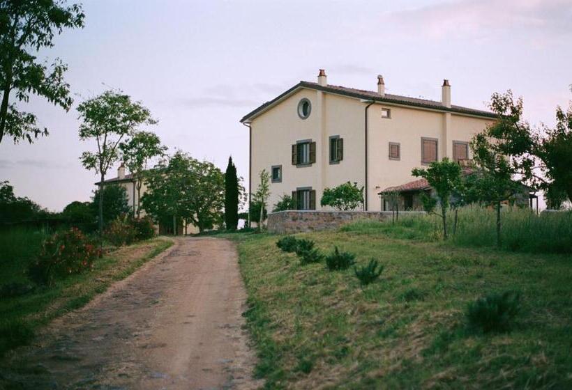 ホテル Tenuta La Castelluzza