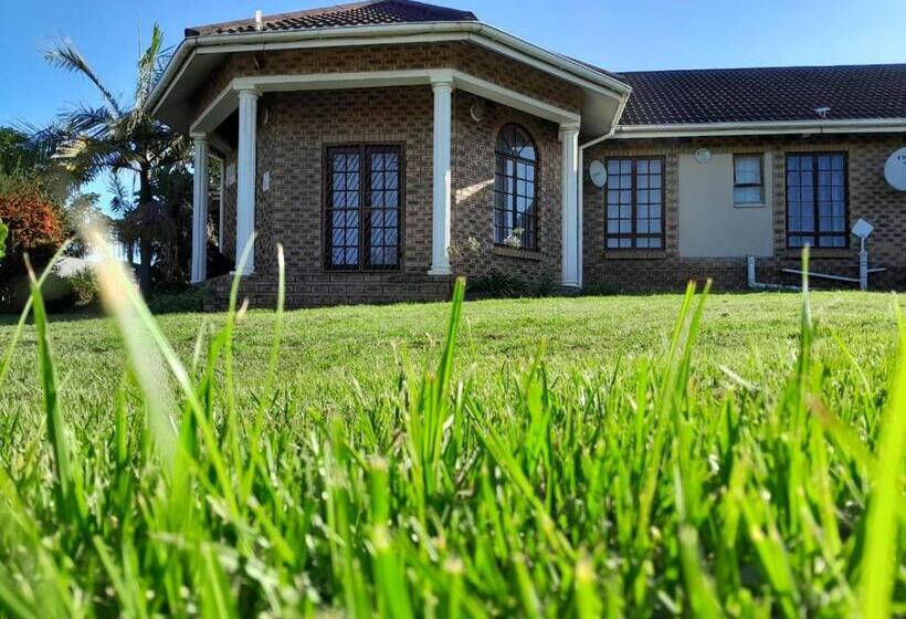 بنسيون Adante Lodge 27 Mlonyeni