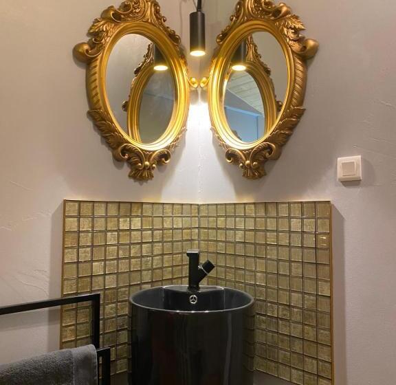 住宿加早餐  à Home Love Spa, Le Plus Luxueux Parmi Nos 2 établissements