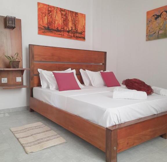 민박 Moon Deck Villa