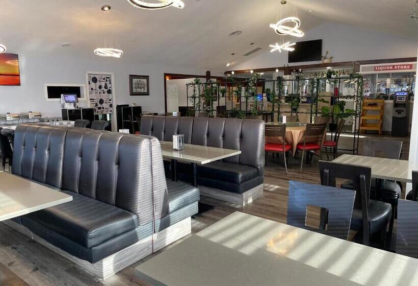 مبيت وإفطار The 22