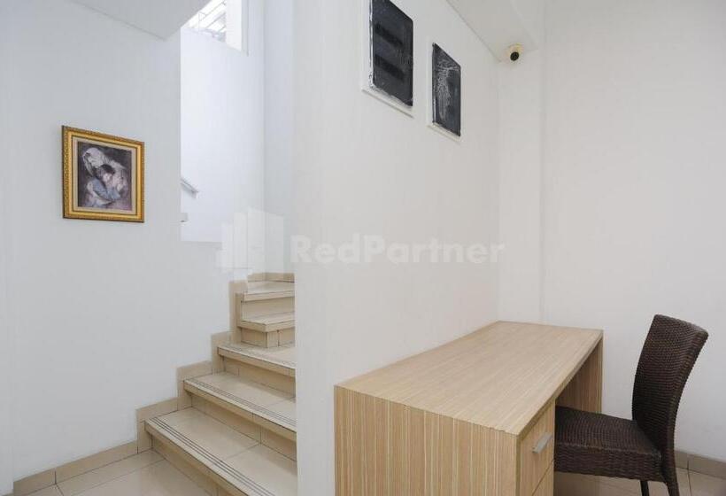 هتل Green Residence 25 Syariah Karawaci Redpartner