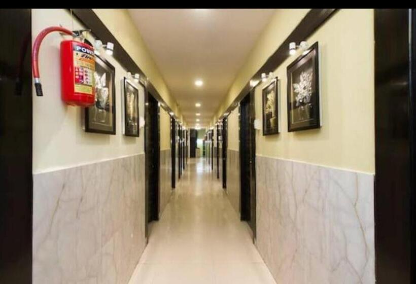 ホテル Jai Maa In Swaraj Lodge