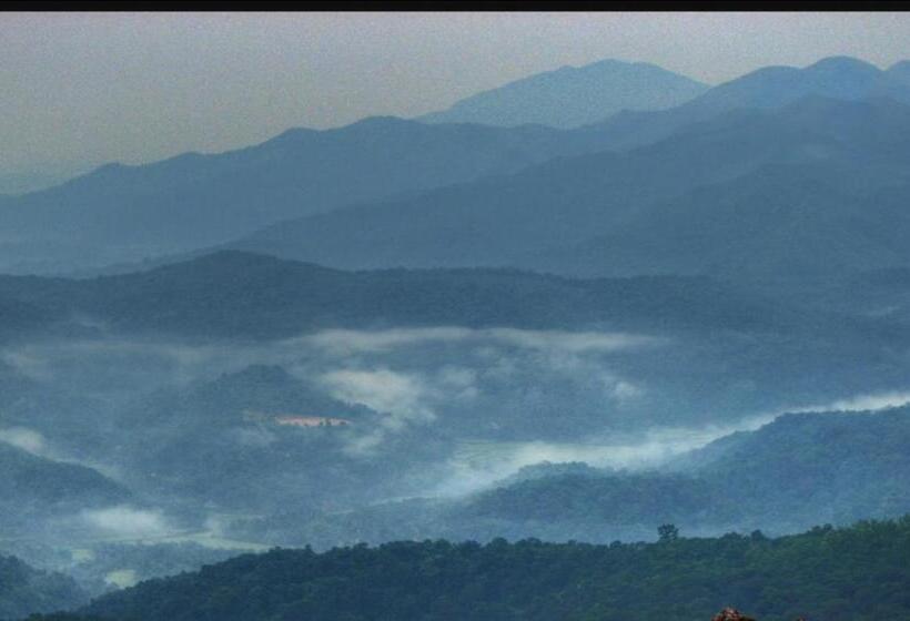 酒店 Mountain View Villas Of Coorg
