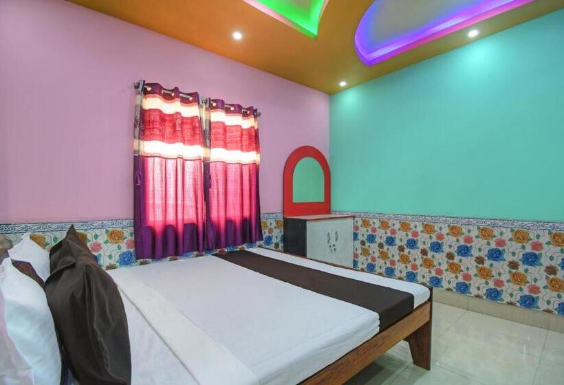 בית מלון כפרי Oyo Yuvraj Lodge And