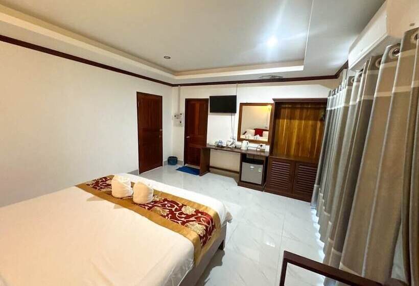 هتل Vangvieng Sisavang Mountain View