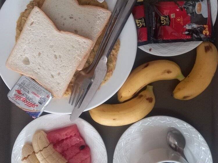 هتل Vangvieng Sisavang Mountain View