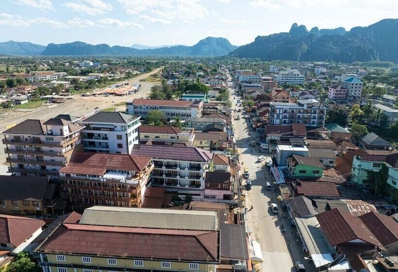هتل Vangvieng Sisavang Mountain View