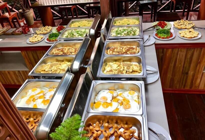 هتل Vangvieng Sisavang Mountain View