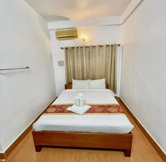 هتل Vangvieng Sisavang Mountain View