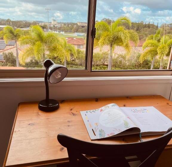 פנסיון Comfy Room Next To Bond University