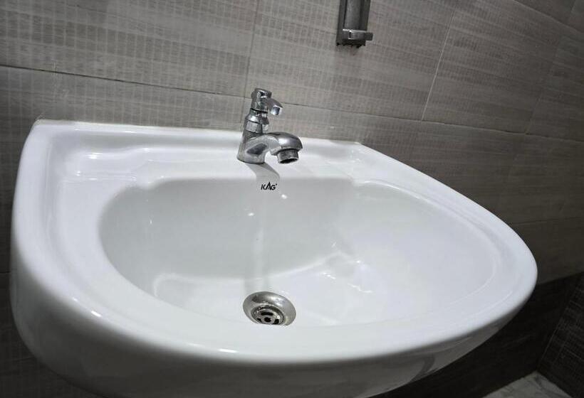 هتل The Sea Walk Beachside Serinity