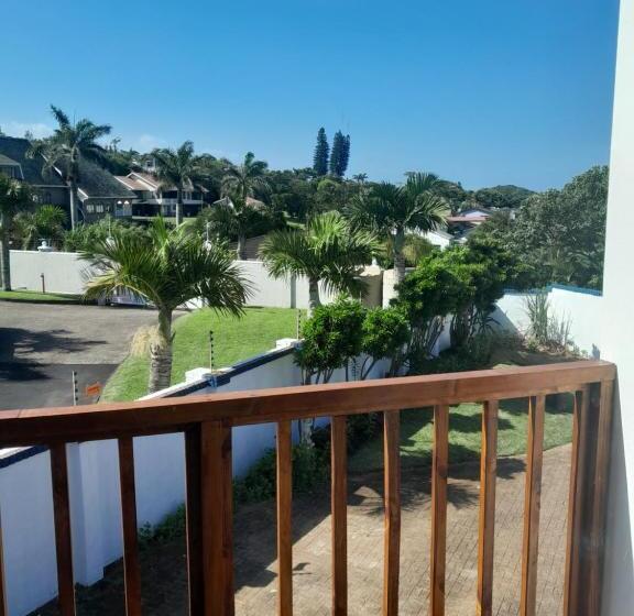 بنسيون Indaba Manor Guesthouse