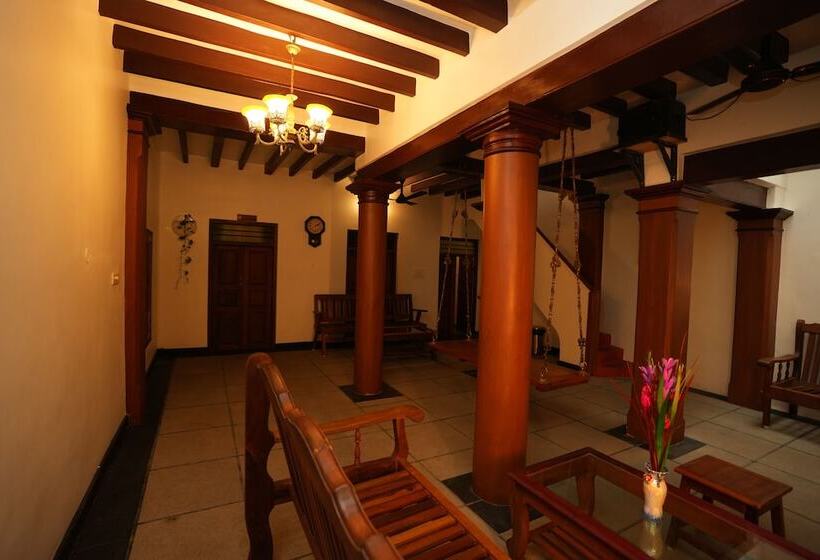 تختخواب و صبحانه Rebel De Pondicherry